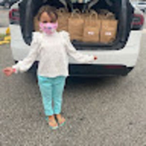 Meet your Posher, Hali